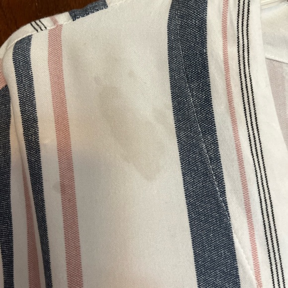 Striped Crop Top! - Picture 2 of 4